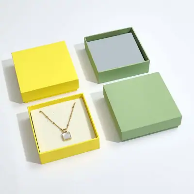 Custom Earring Boxes view 1